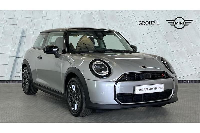 Melting silver iii New 2025 Mini Cooper Classic Hatchback | £25,990 (Super price) - Image 1/4