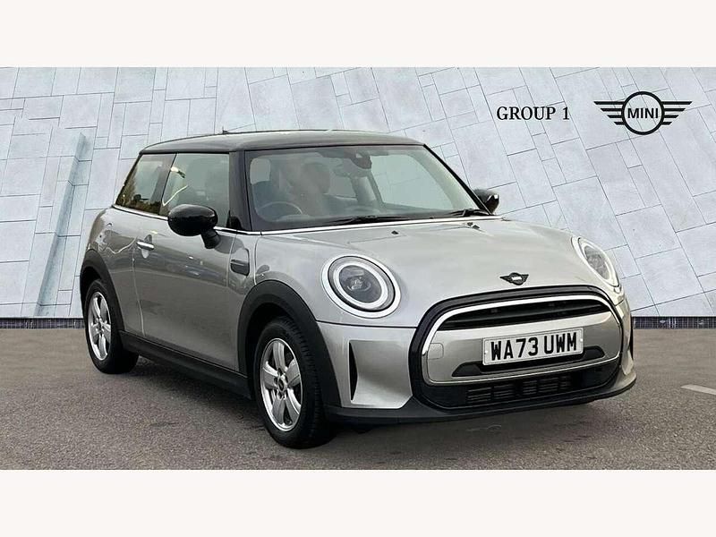 Silver Used 2023 Mini Cooper Classic Hatchback | £20,875 (Fair price) - Image 1/4