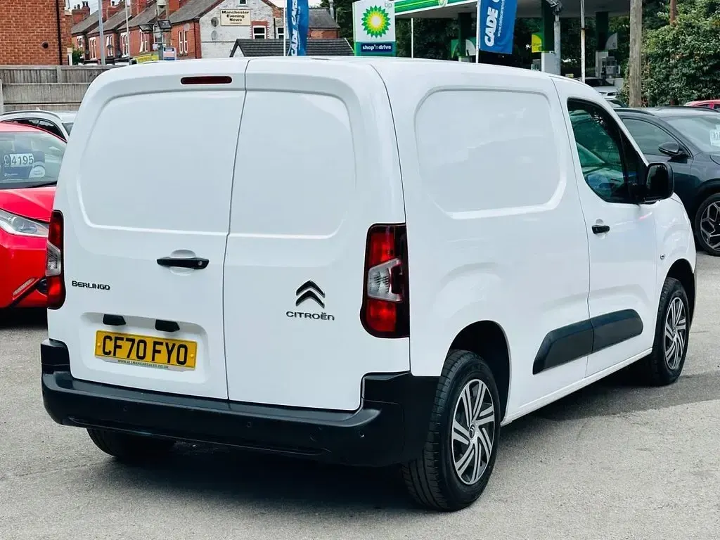 Used Citroën Berlingo 75 HP (55 kW) 2021 White MPV