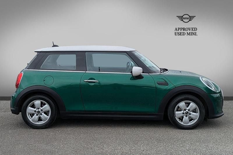 Usado Mini Cooper Classic 134 CV (98 kW) 2021 Verde Utilitario