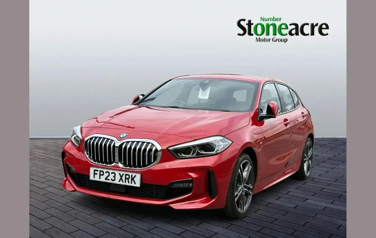Used BMW 118 M Sport 134 HP (98 kW) 2023 Red Hatchback