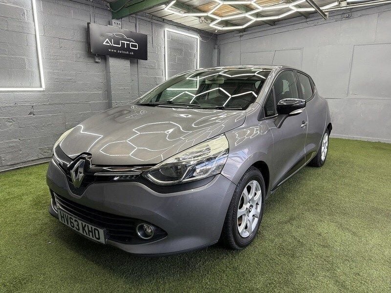 Grey Used 2013 Renault Clio IV Dynamique Hatchback | £2,395 (A bit pricey) - Image 1/4
