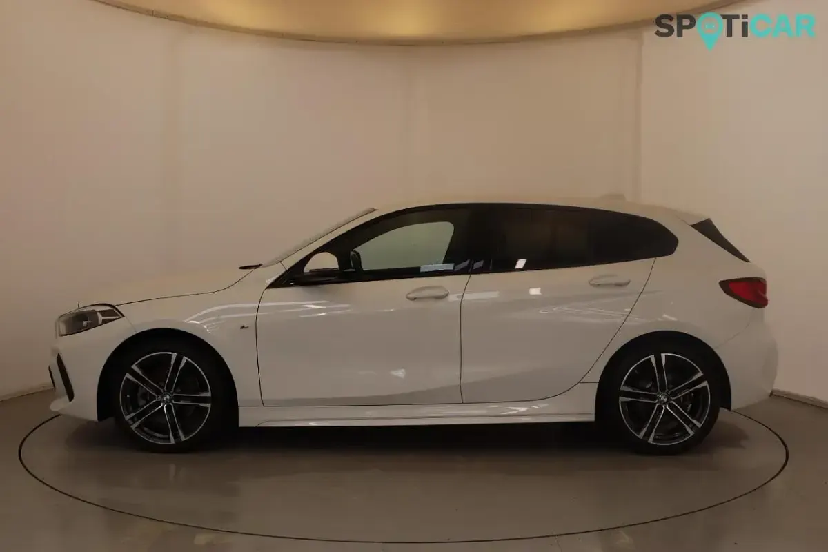 Used BMW 118 M Sport 134 HP (98 kW) 2023 White Hatchback