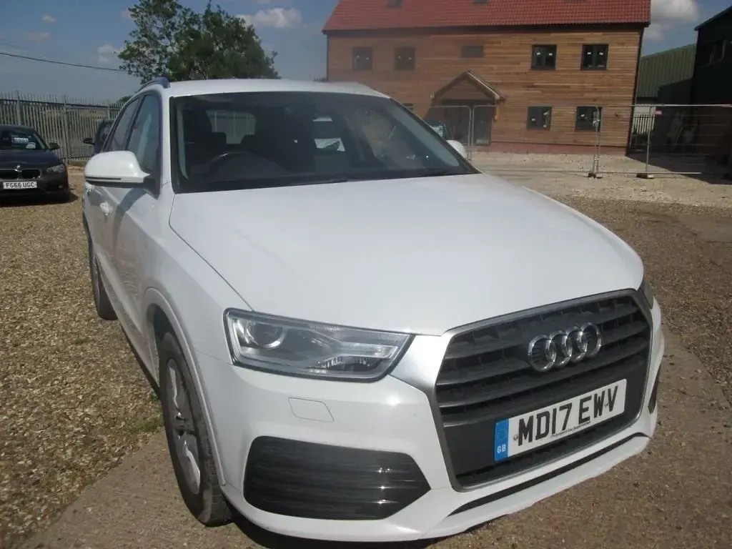 Used Audi Q3 Sport 150 HP (110 kW) 2017 White SUV