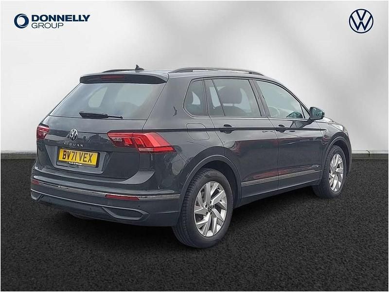 Used VW Tiguan Life 150 HP (110 kW) 2022 Grey SUV