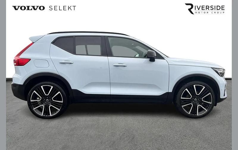 Used Volvo XC40 Ultra 163 HP (119 kW) 2025 Cloud blue SUV