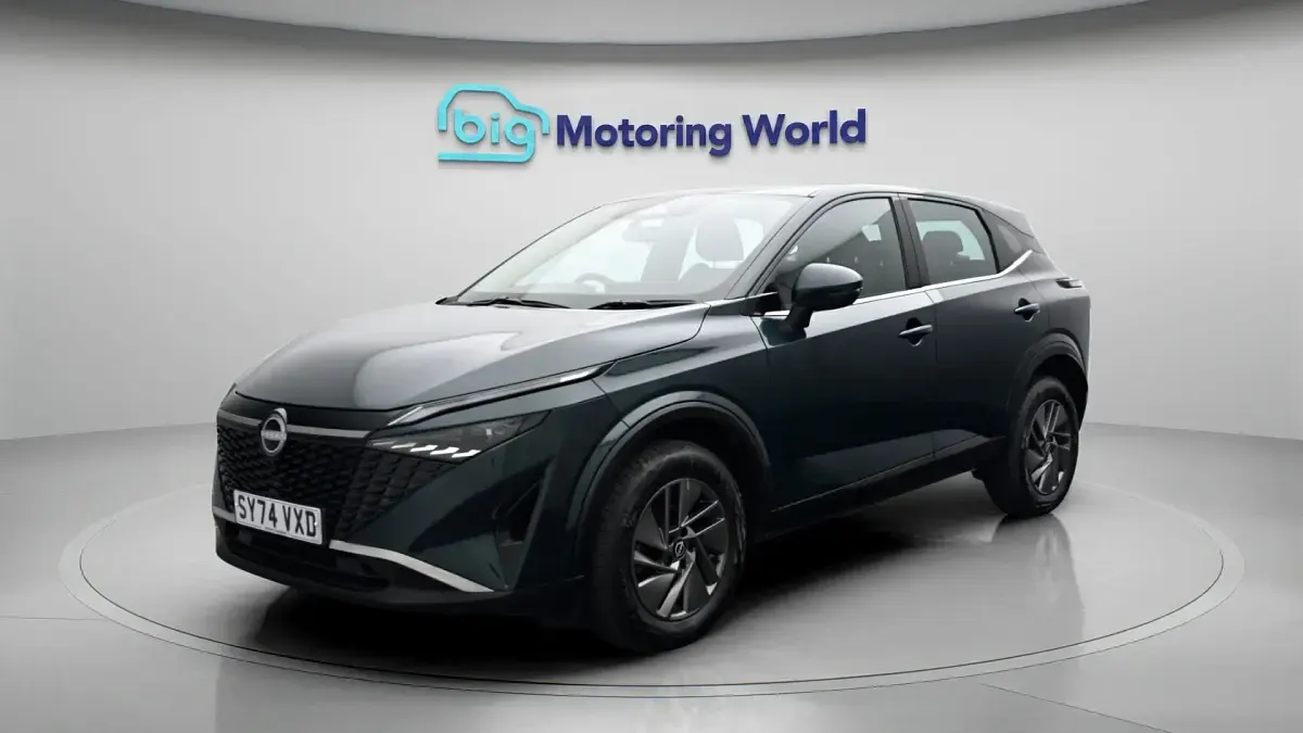 Used Nissan Qashqai Acenta Premium 140 HP (102 kW) 2025 Green SUV