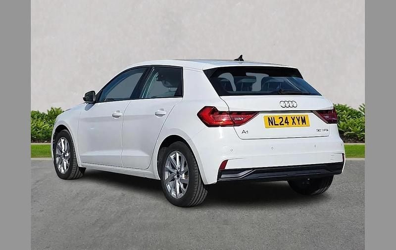 Used Audi A1 Sport 110 HP (80 kW) 2024 White SUV