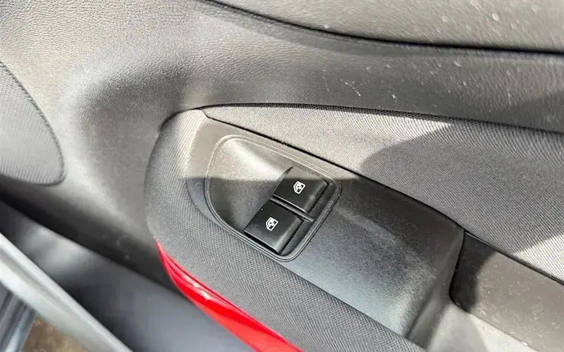 Used Vauxhall Adam Glam 69 HP (50 kW) 2016 Black Hatchback