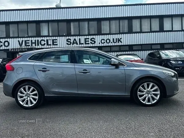 Used Volvo V40 SE Lux 150 HP (110 kW) 2016 Grey Hatchback