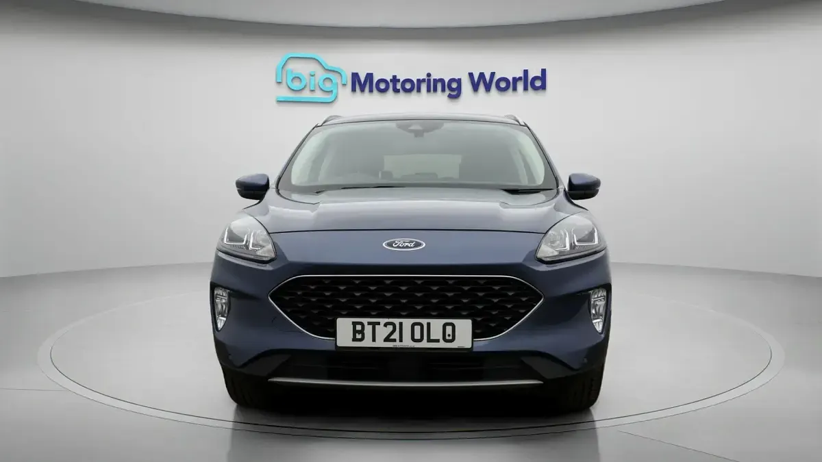 Used Ford Kuga Zetec 120 HP (88 kW) 2021 Blue SUV