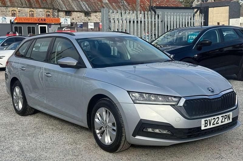 Silver Used 2022 Skoda Octavia SE Technology Estate | £12,000 (Good price) - Image 1/1