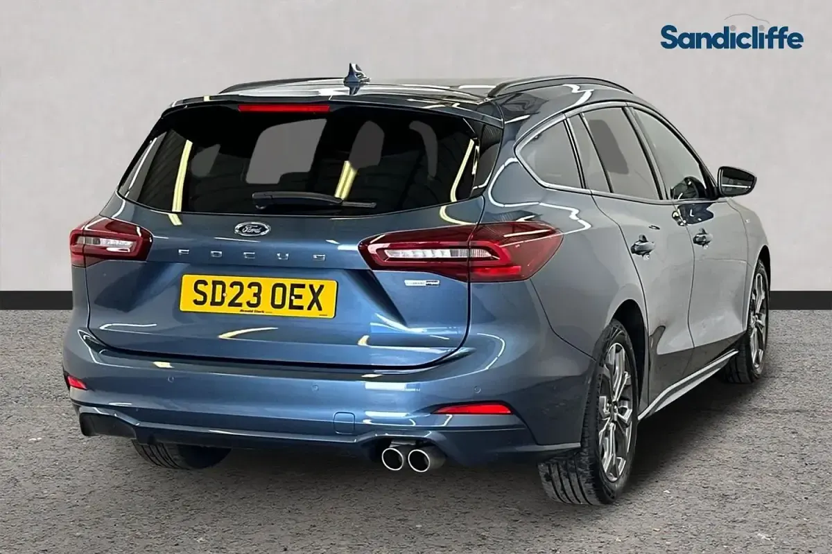 Usado Ford Focus ST-Line 155 CV (114 kW) 2023 Azul Familiar