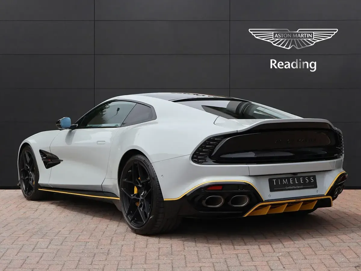 Used Aston Martin Vanquish 835 HP (614 kW) 2025 Grey Coupe