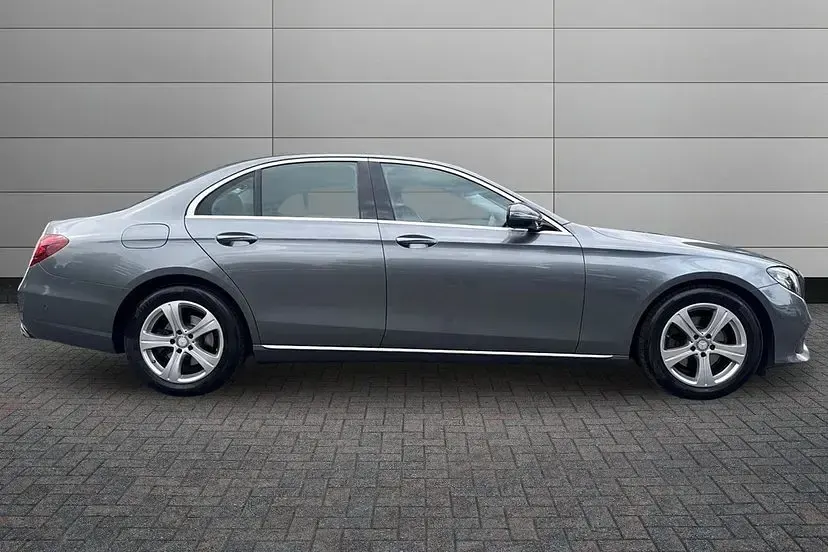 Used Mercedes E220 SE 191 HP (140 kW) 2017 Selenite grey Sedan