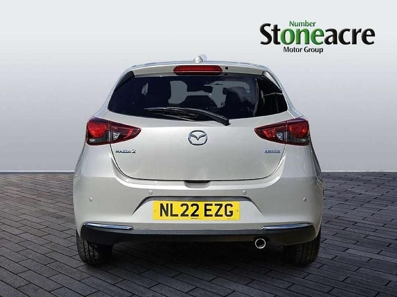 Used Mazda 2 Inclusive 88 HP (64 kW) 2022 Silver Hatchback