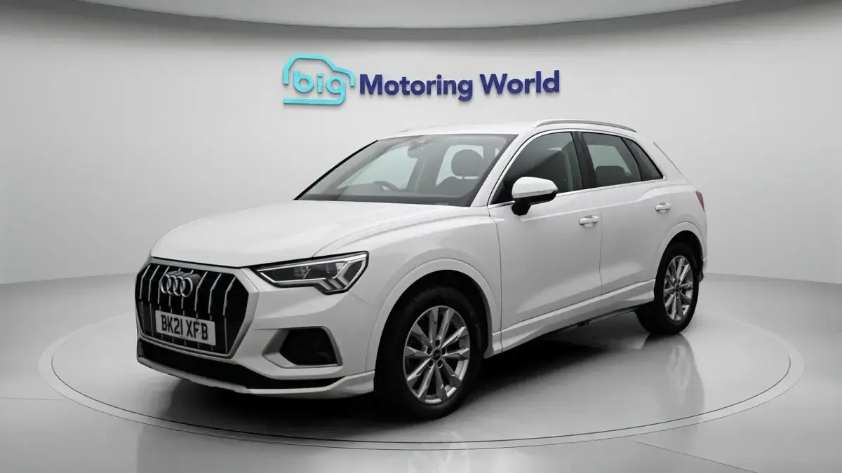 Begagnad Audi Q3 Sport 150 HK (110 kW) 2021 Vit SUV