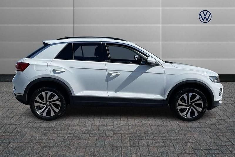 Usado VW T-Roc Active 110 HP (80 kW) 2021 Branco SUV