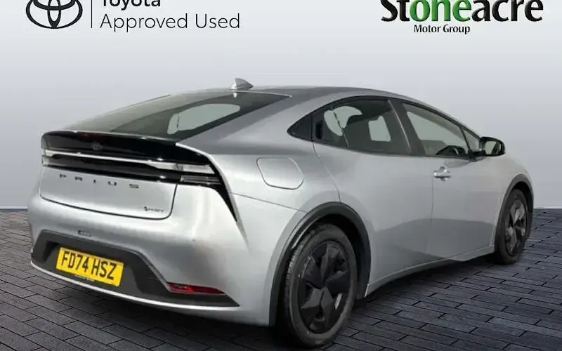 Used Toyota Prius Design 223 HP (164 kW) 2026 Hatchback