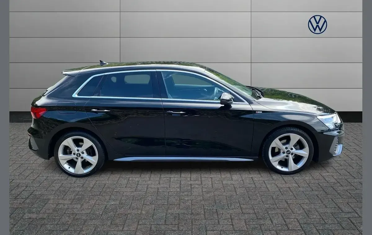Used Audi A3 S-Line 147 HP (108 kW) 2022 Black Sedan
