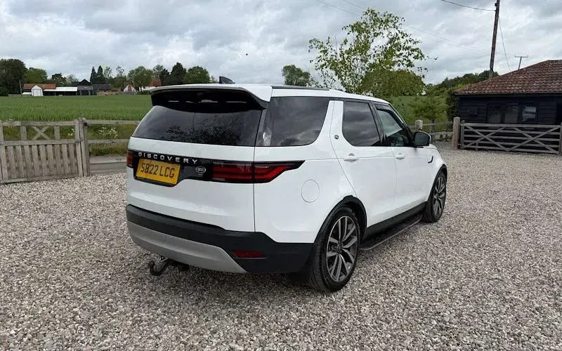 Used Land Rover Discovery SE 300 HP (220 kW) 2022 White SUV