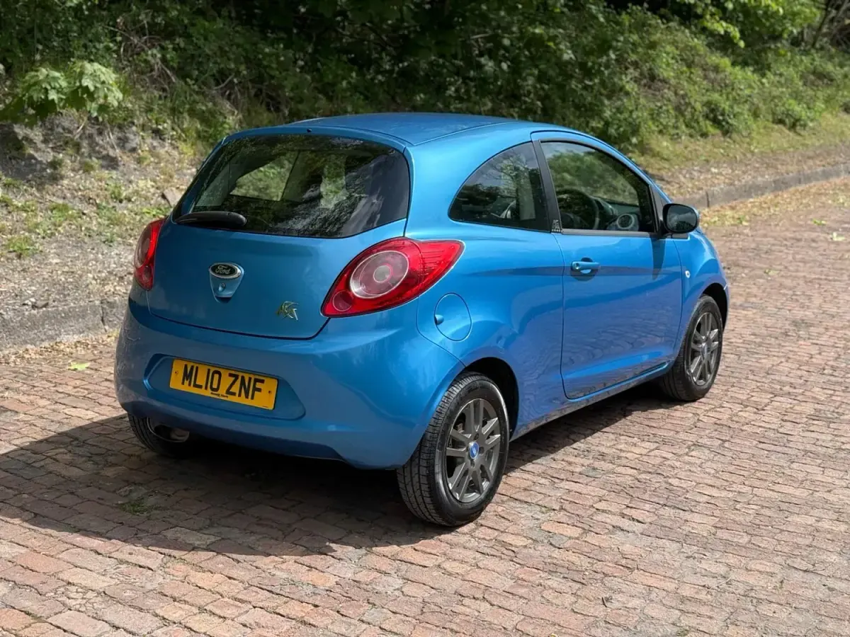 Używany Ford Ka 69 KM (50 kW) 2010 Niebieski Hatchback