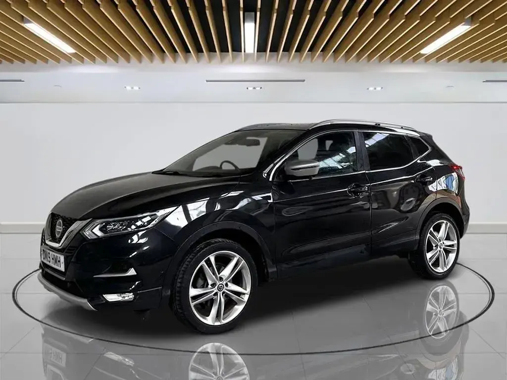Used Nissan Qashqai N-Motion 140 HP (102 kW) 2019 Black SUV