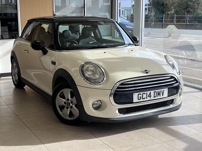 Used Mini Cooper Hatch 2014 White Hatchback