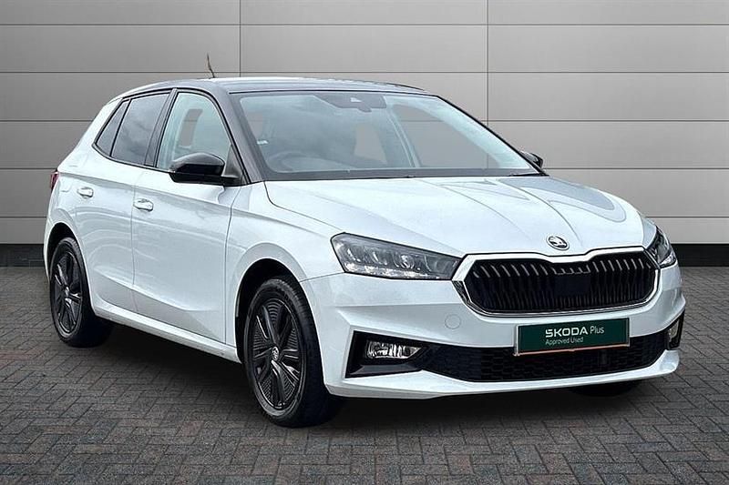 Used Skoda Fabia Colour Edition 116 HP (85 kW) 2024 White Hatchback
