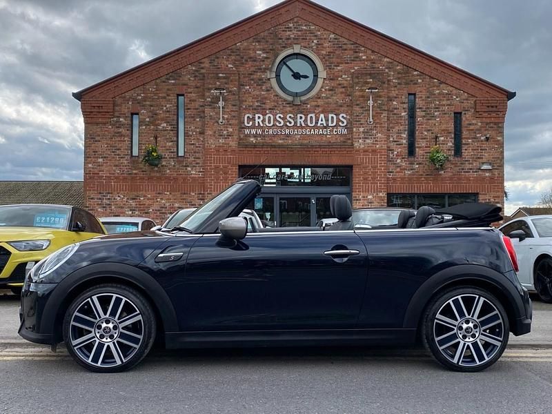 Used Mini Cooper S Cabriolet Exclusive 2024 Enigmatic black Cabriolet