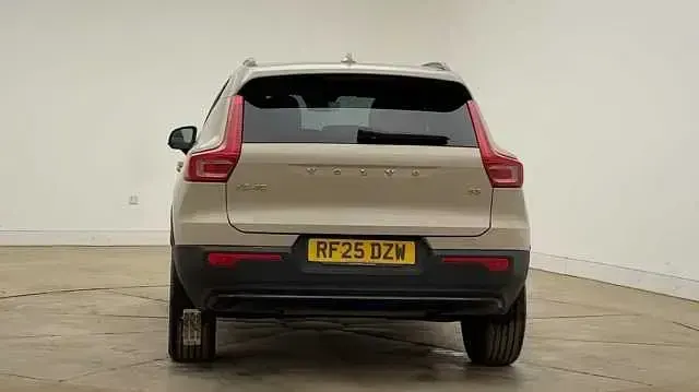 Used Volvo XC40 Plus 161 HP (118 kW) 2026 SUV