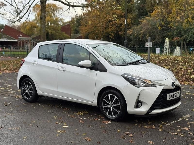 White Used 2018 Toyota Yaris Hybrid Hatchback | £10,995 (Good price) - Image 1/4