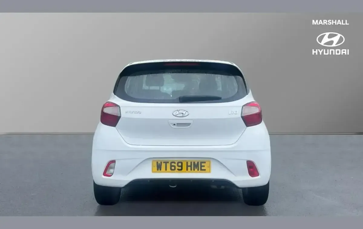 Begagnad Hyundai i10 SE 67 HK (49 kW) 2020 Vit Halvkombi