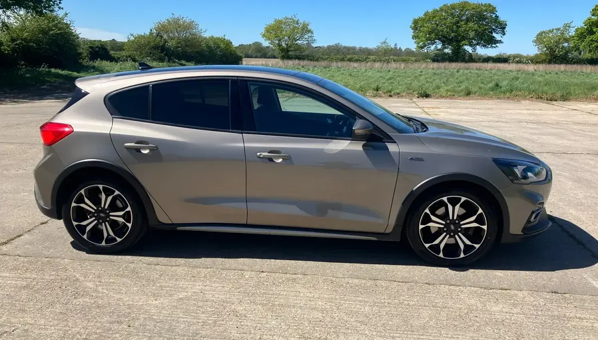 Used Ford Focus Active X 125 HP (91 kW) 2019 Silver Hatchback