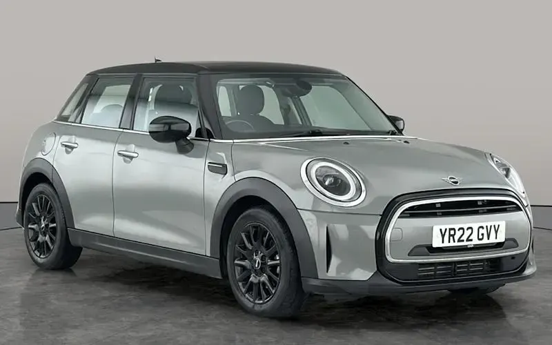 Used Mini Cooper Classic 136 HP (100 kW) 2022 Hatchback