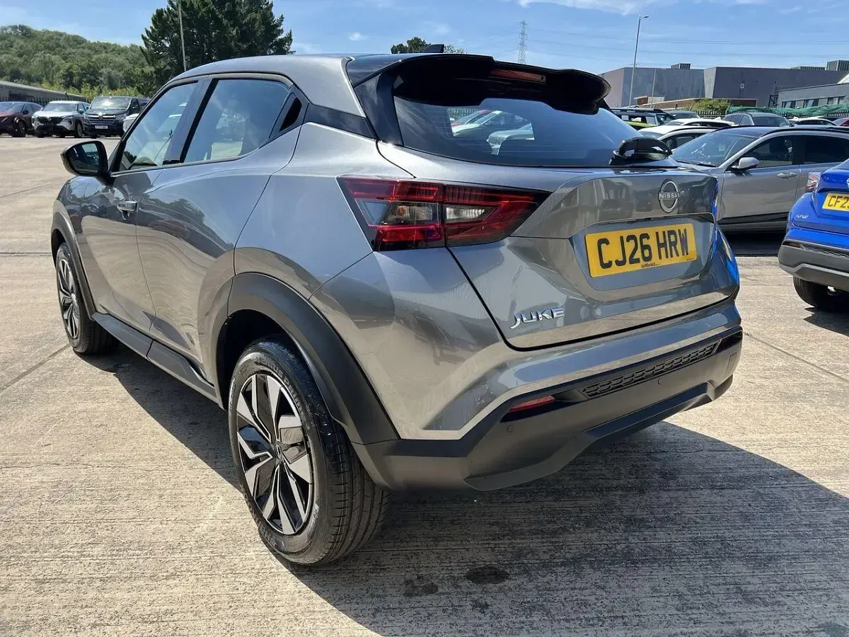 New Nissan Juke Acenta Premium 113 HP (83 kW) 2026 Grey SUV