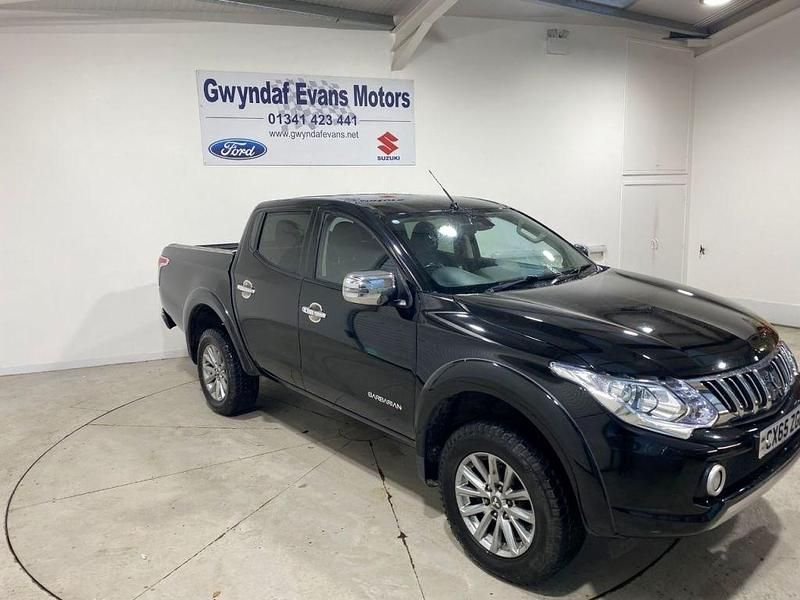 Black Used 2015 Mitsubishi L200 Pickup | £12,350 (Good price) - Image 1/4