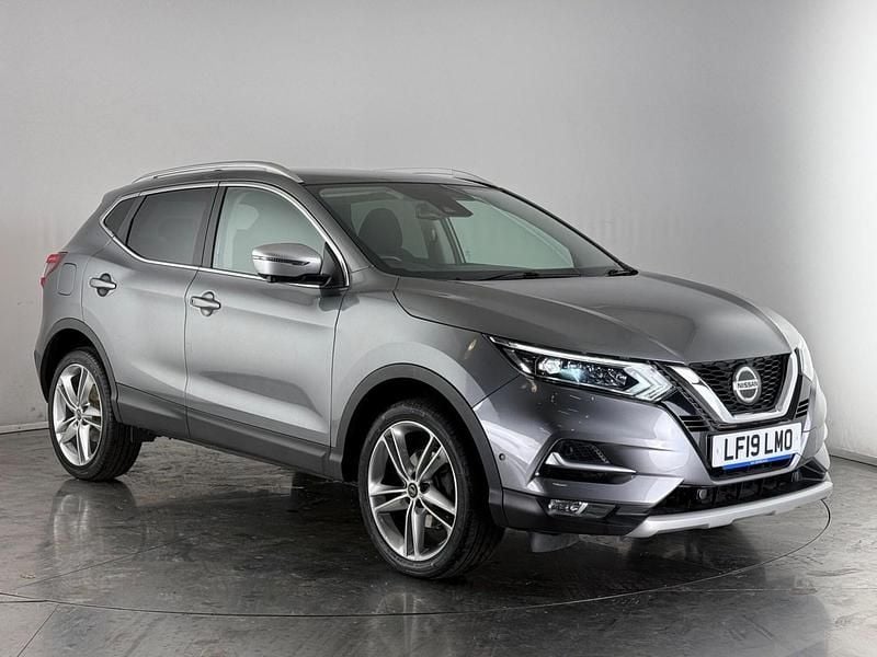 Grey Used 2019 Nissan Qashqai N-Motion SUV | £10,900 (Good price) - Image 1/3