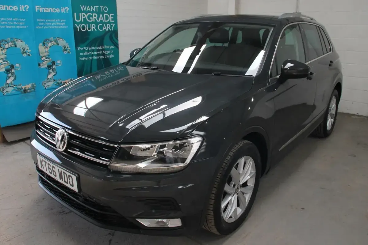 Used VW Tiguan SE 150 HP (110 kW) 2017 Grey SUV