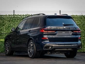 New BMW X7 M Sport 352 HP (258 kW) 2025 Black SUV