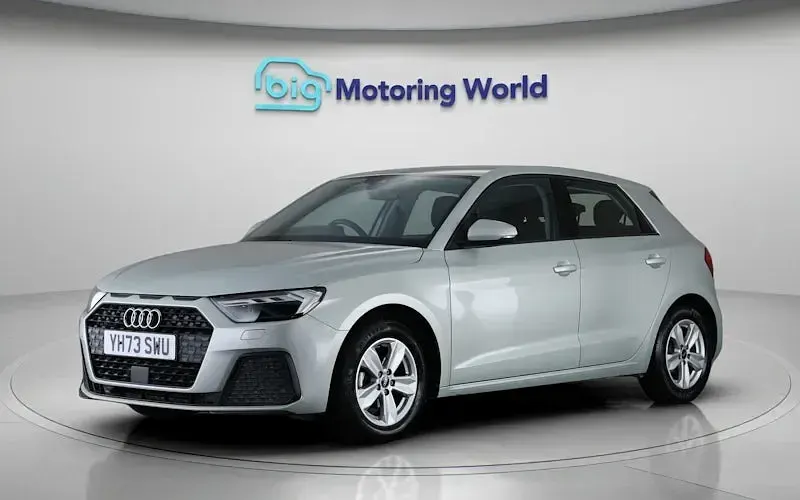 Begagnad Audi A1 Sportback 95 HK (69 kW) 2023 Silver Halvkombi