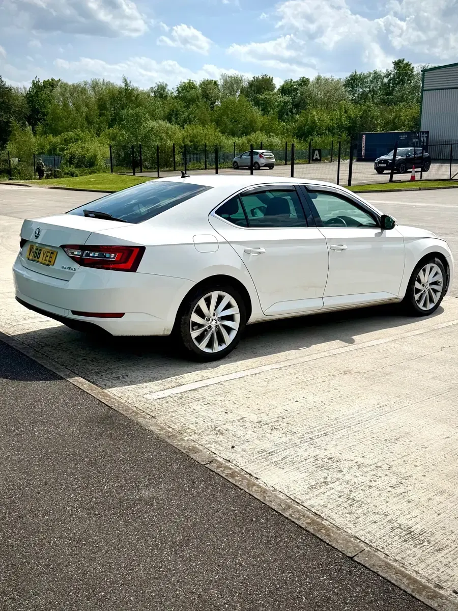 Used Skoda Superb SE L Executive 2018 White Hatchback