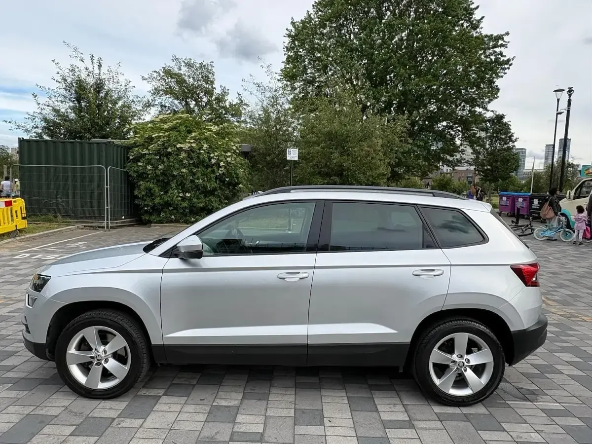 Used Skoda Karoq SE 115 HP (84 kW) 2018 Silver SUV