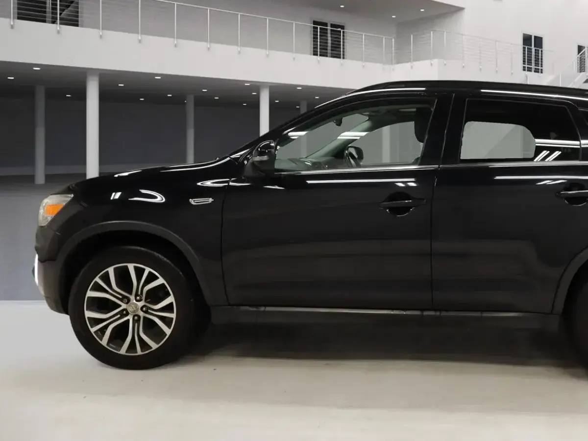 Used Mitsubishi ASX 147 HP (108 kW) 2015 Black SUV