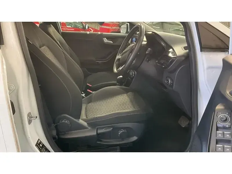 Używany Ford Puma Titanium 2023 Biały SUV
