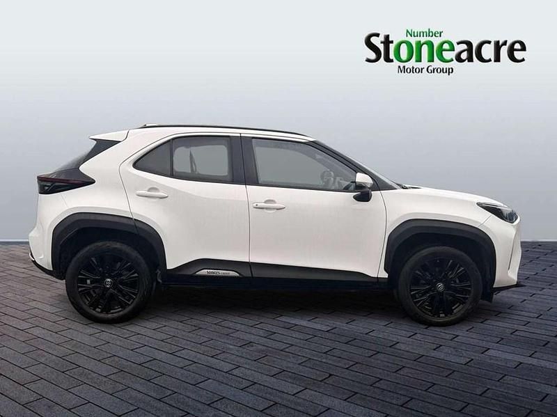 Used Toyota Yaris Cross Design 113 HP (83 kW) 2023 White SUV