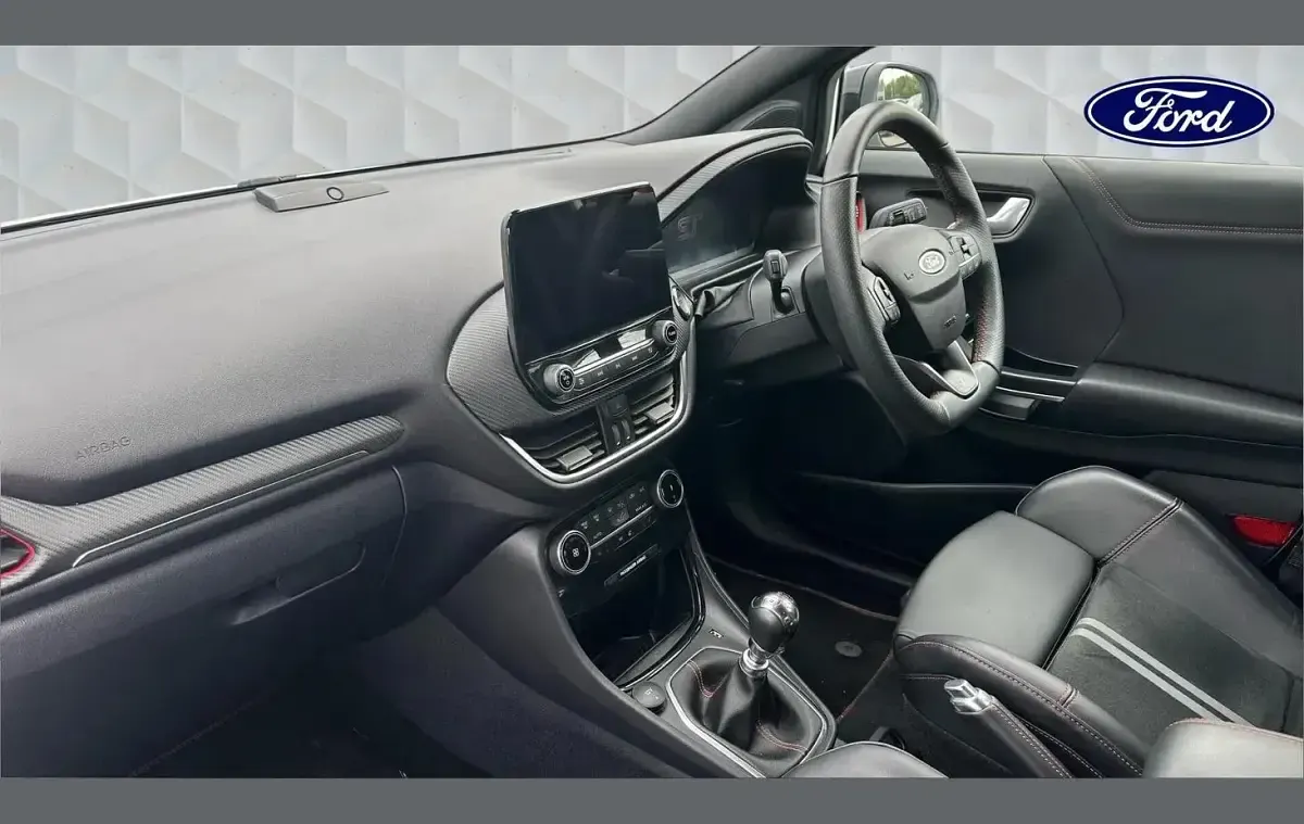 Używany Ford Puma ST 200 KM (147 kW) 2023 Biały SUV