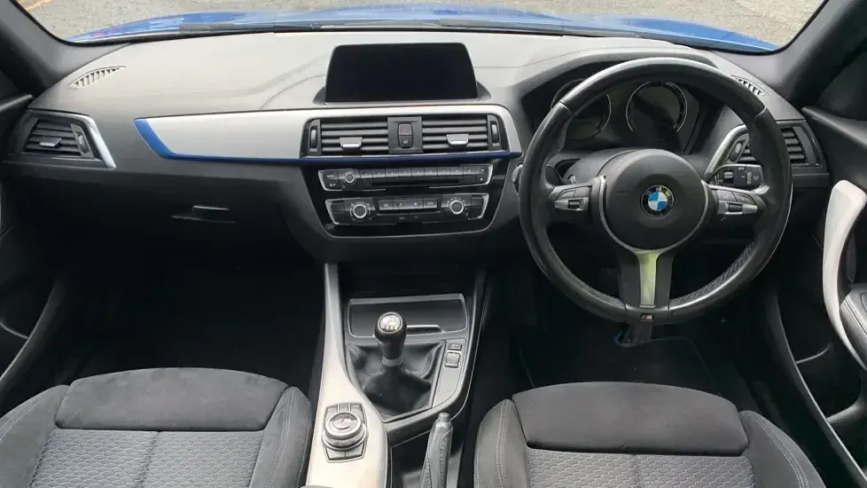 Used BMW 118 M Sport 134 HP (98 kW) 2018 Blue Hatchback