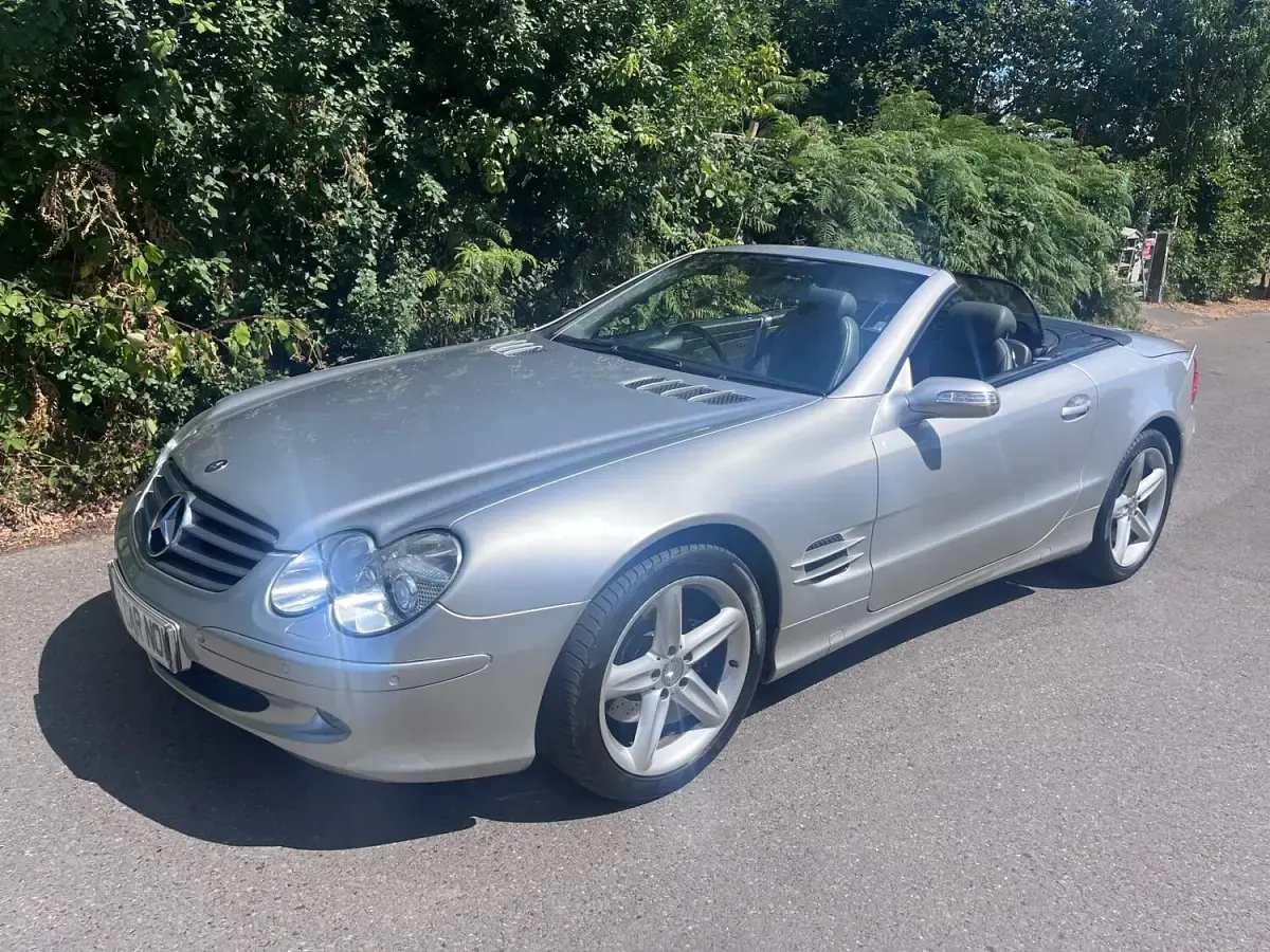 Used Mercedes SL500 306 HP (225 kW) 2003 Silver Cabriolet