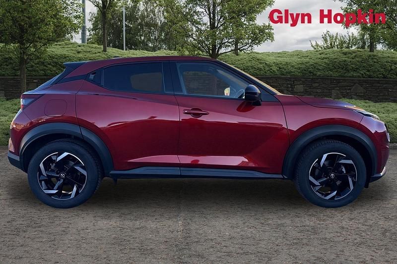 Used Nissan Juke N-Connecta 114 HP (83 kW) 2023 Red SUV